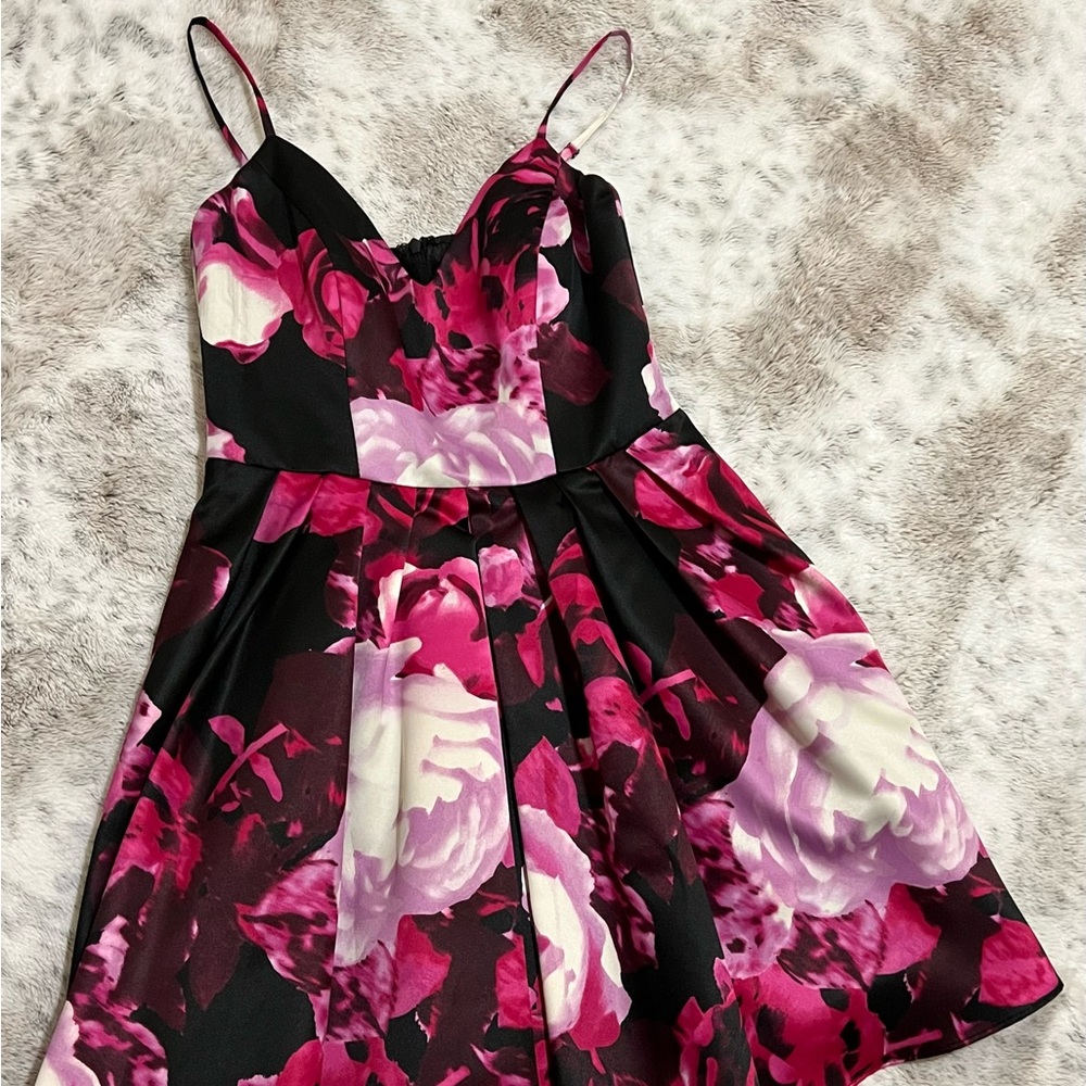 Black & Pink Rose Print Mini Dress with Pockets Size 3/4